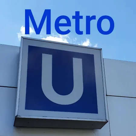 Perfect - - 50m Metro, Near
